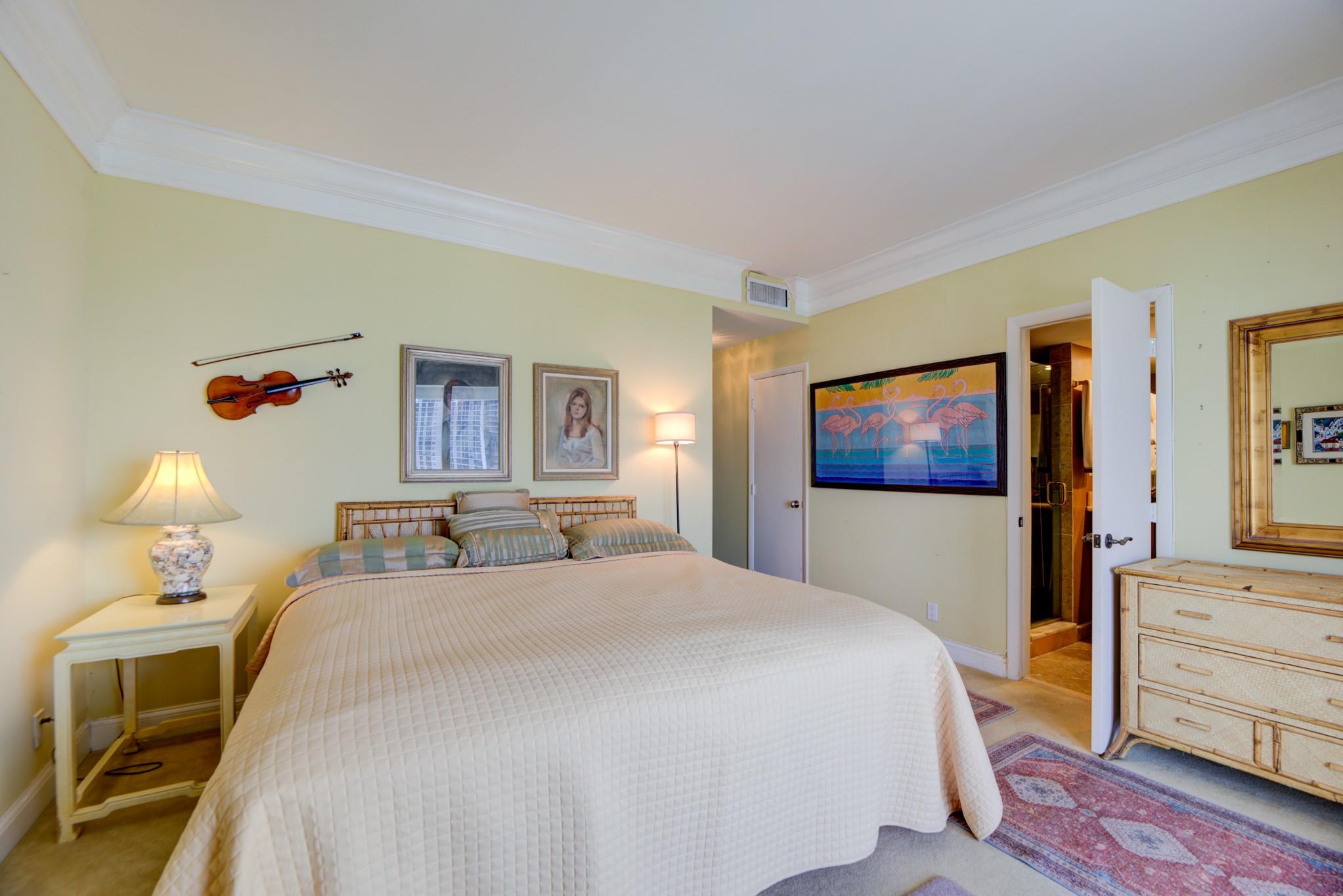 Venetian Condominium - Residential