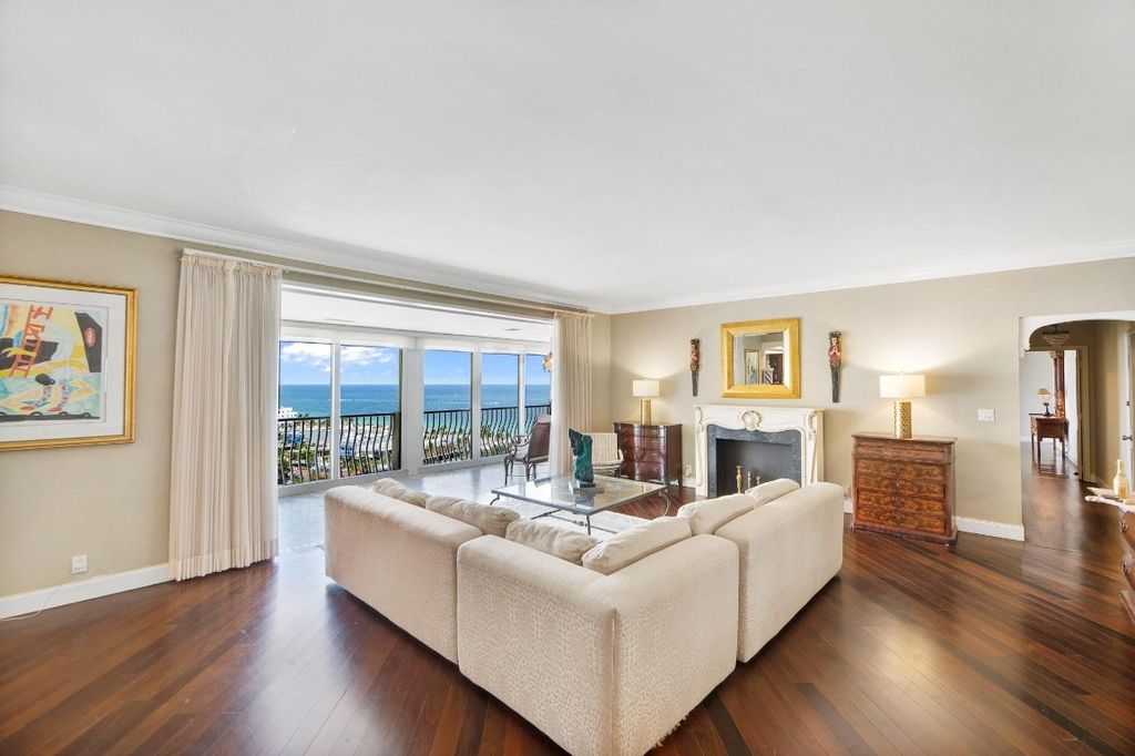 Photo of 1 Las Olas Circle #PH3, Fort Lauderdale, FL 33316 (MLS # F10497238)