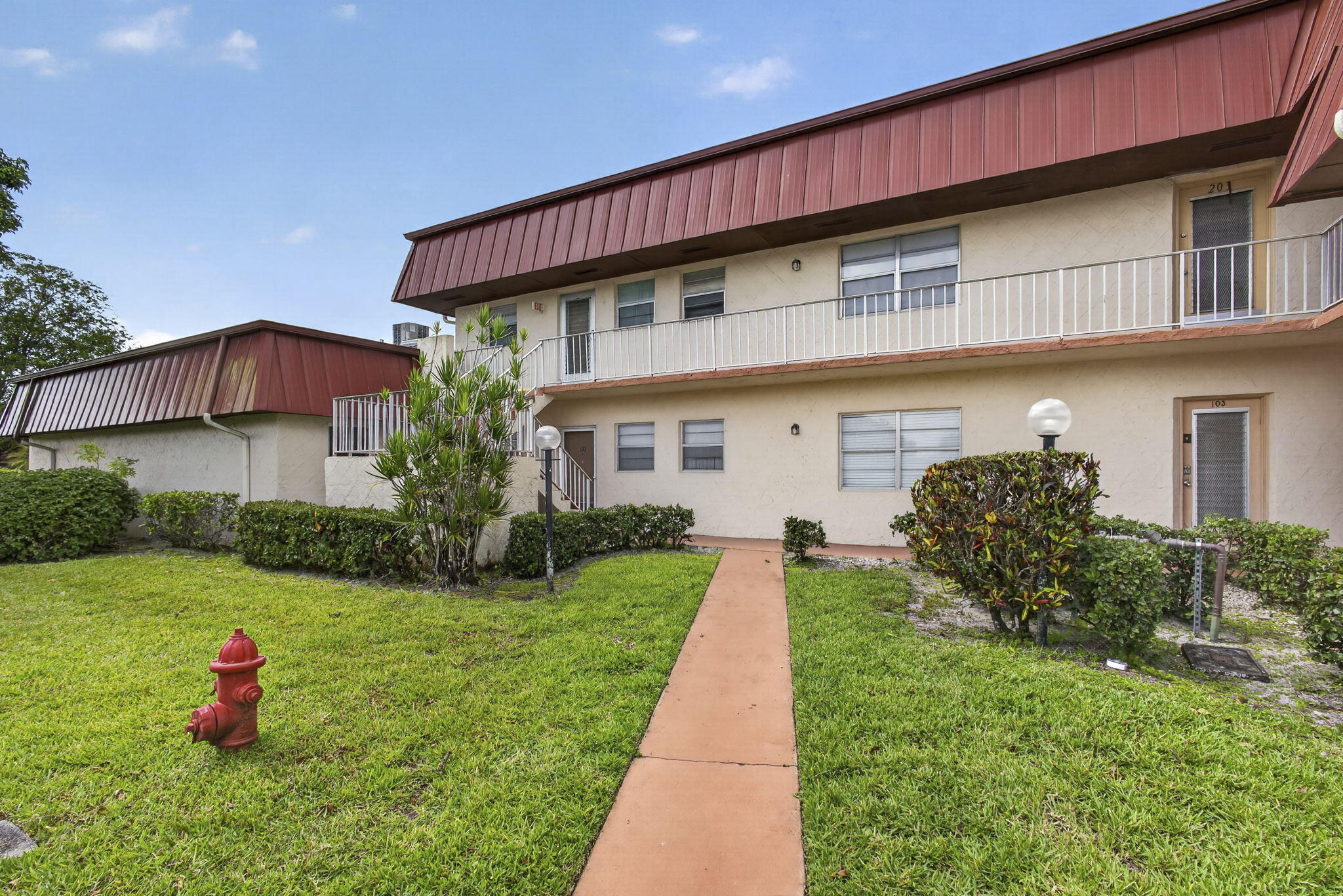 12020 W GREENWAY Drive