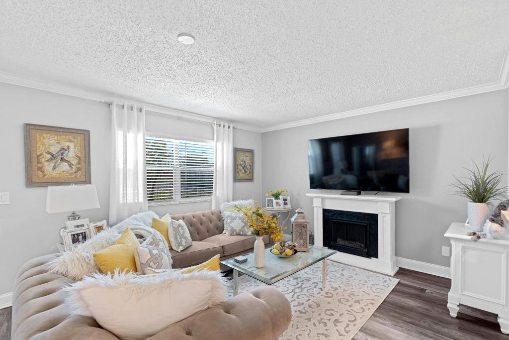 Photo of 122 Waterford F, Delray Beach, FL 33446 (MLS # R11089185)