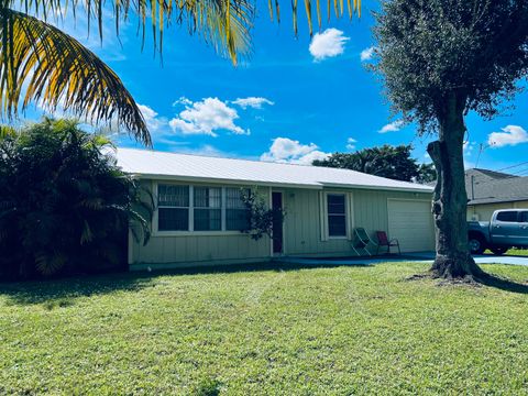 A home in Port St Lucie