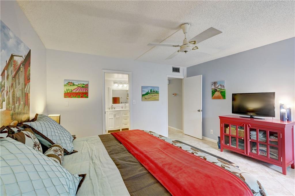 WYNMOOR VILLAGE - Residential