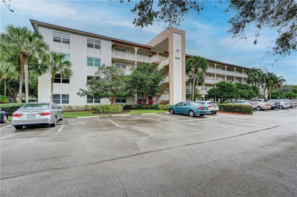 WYNMOOR VILLAGE - Residential
