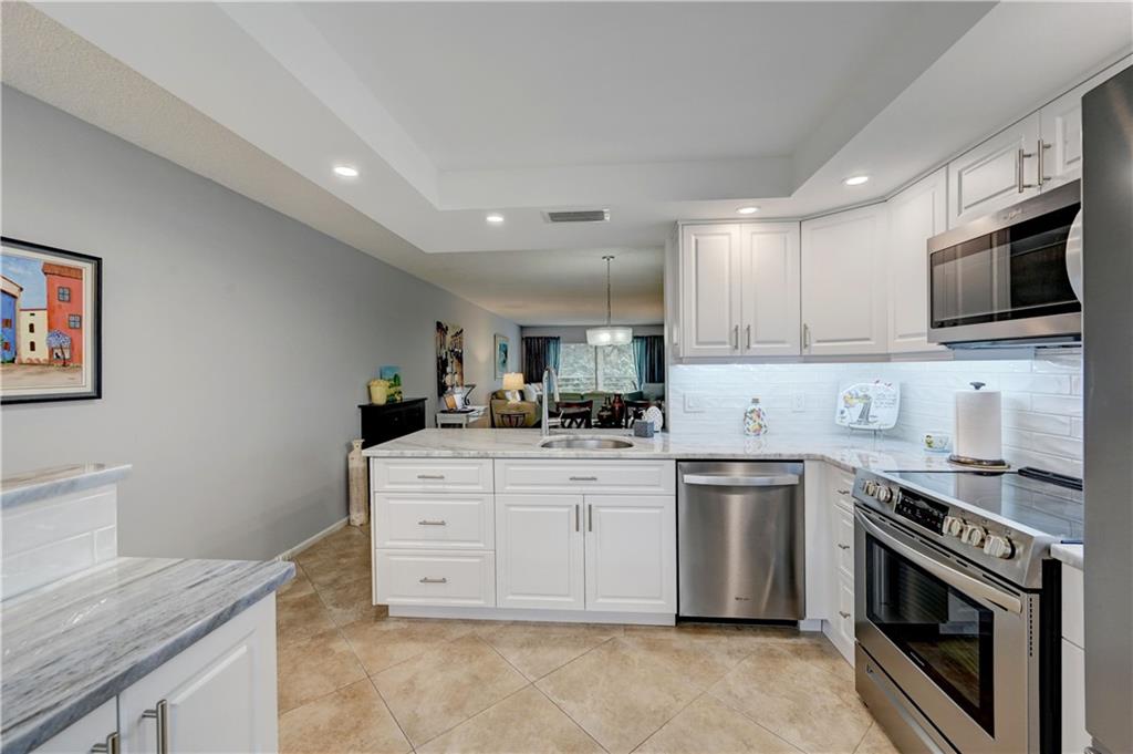 WYNMOOR VILLAGE - Residential