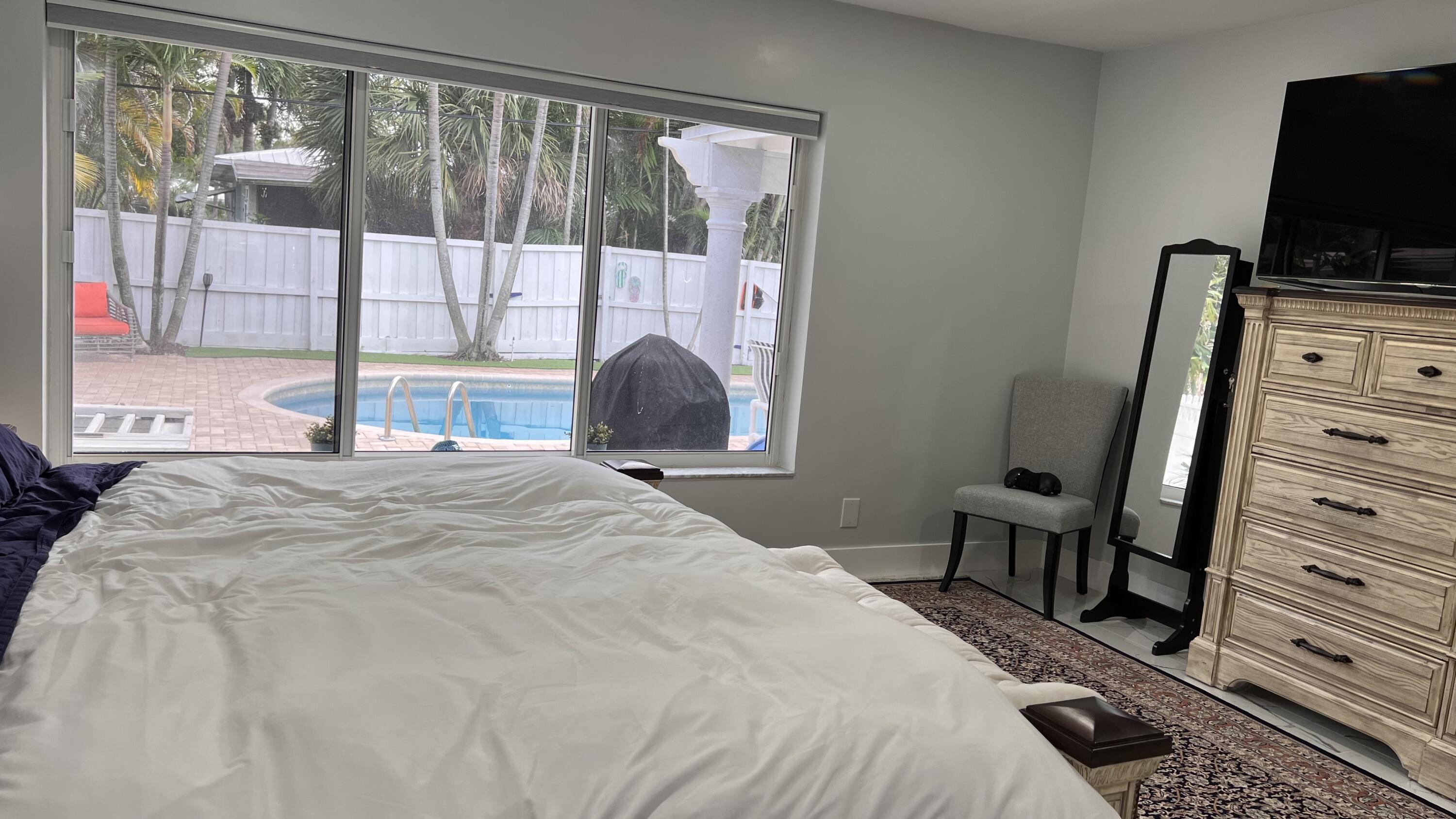 HILLSBORO SHORES SEC - Residential