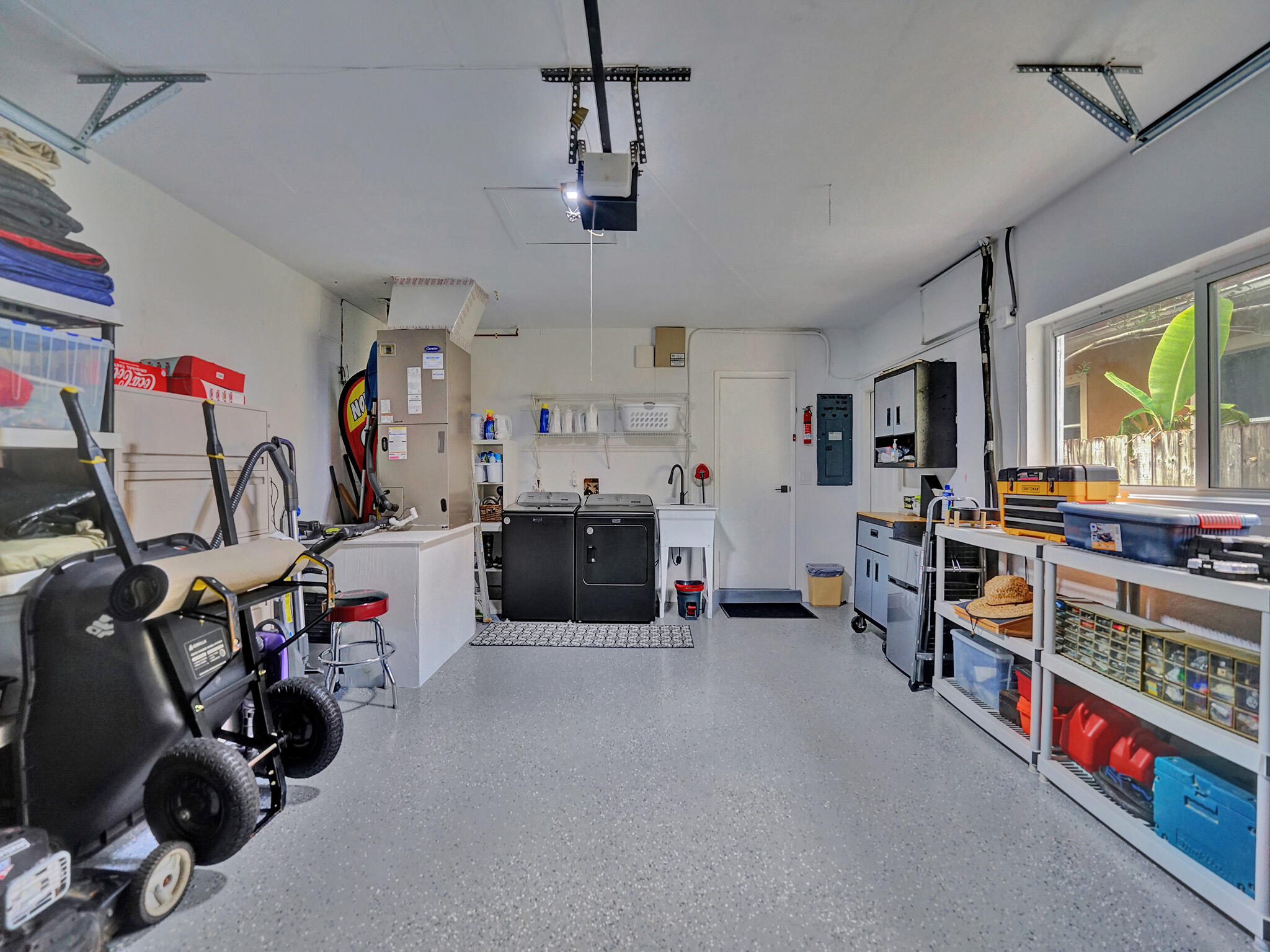 HILLSBORO SHORES SEC - Residential