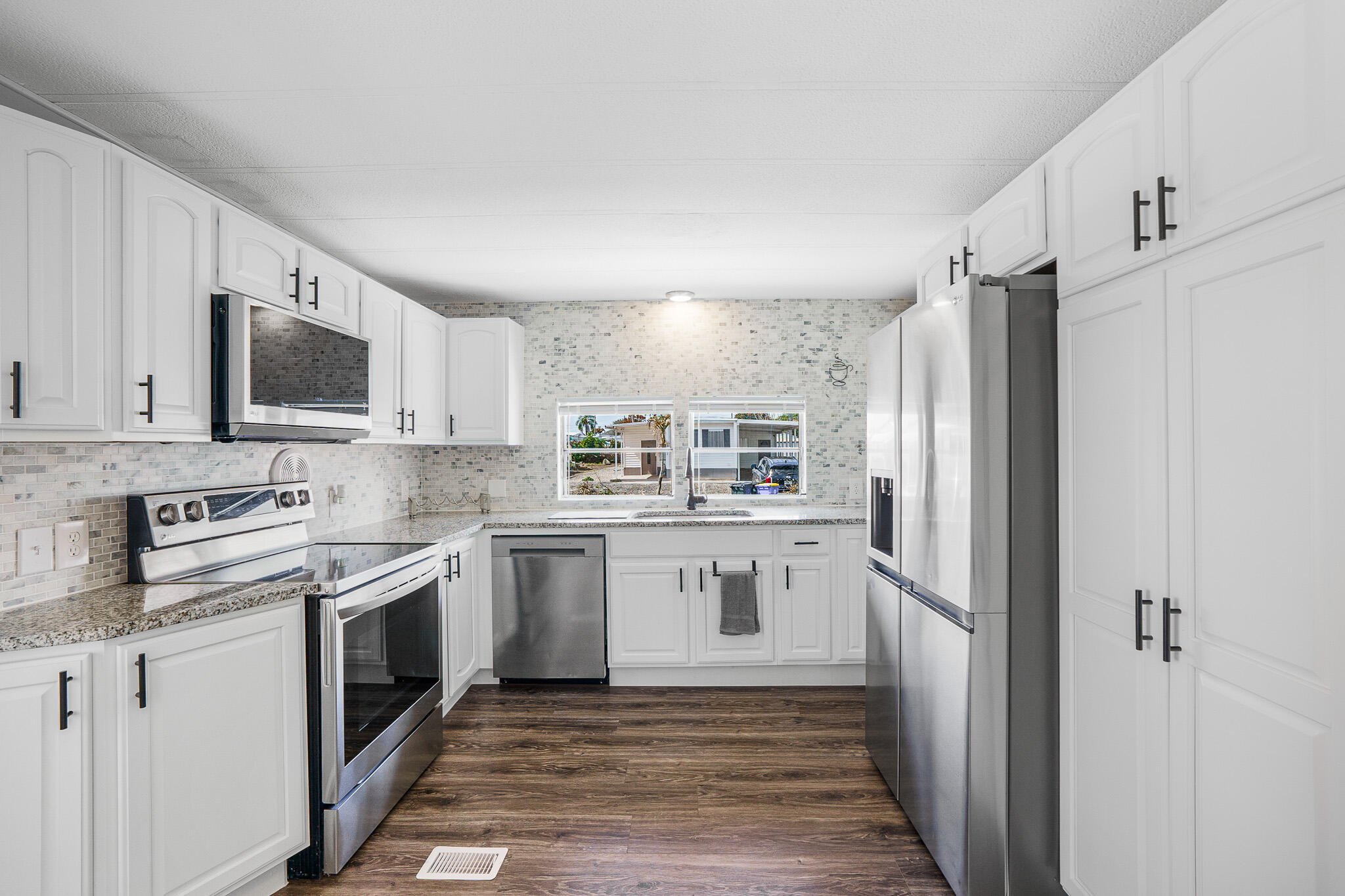 RIDGEWAY - Residential