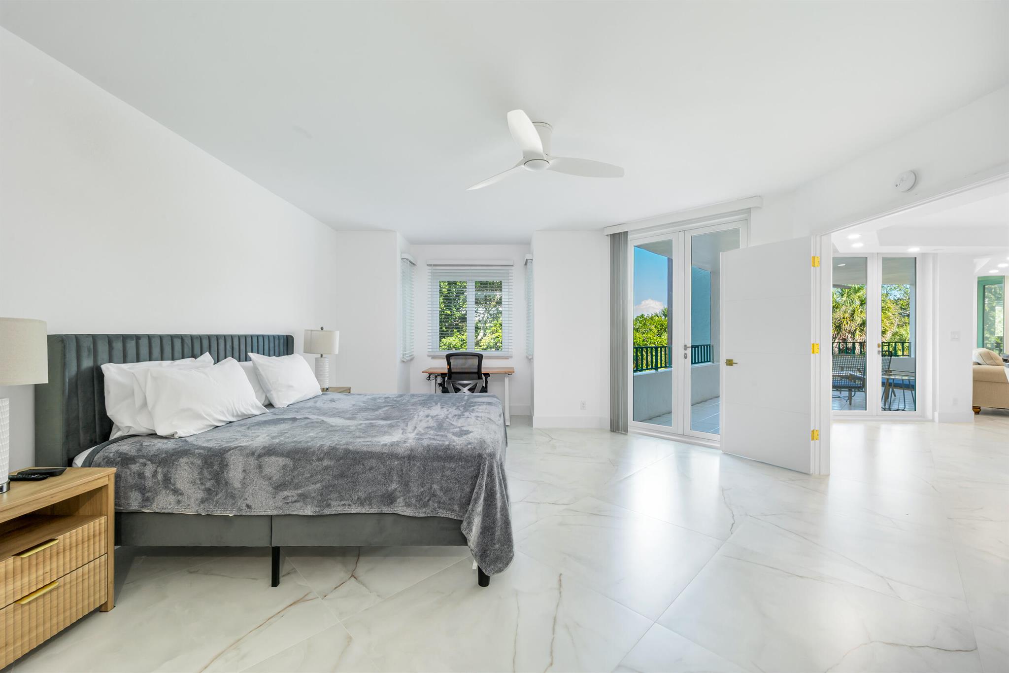 MIZNER COURT CONDO - Residential