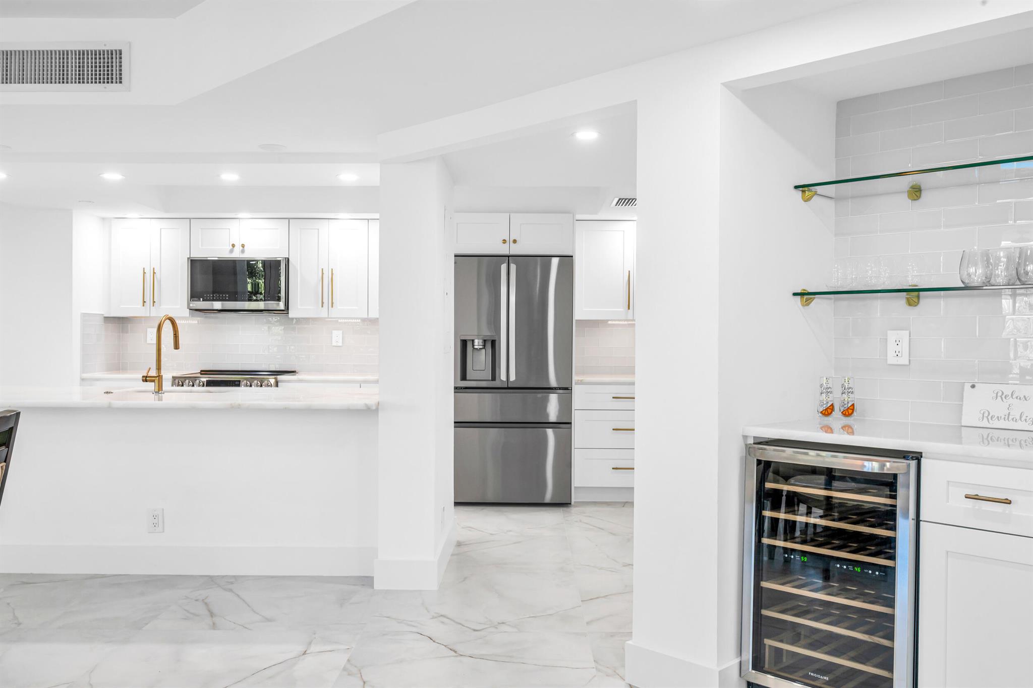 100 SE 5th Avenue 304