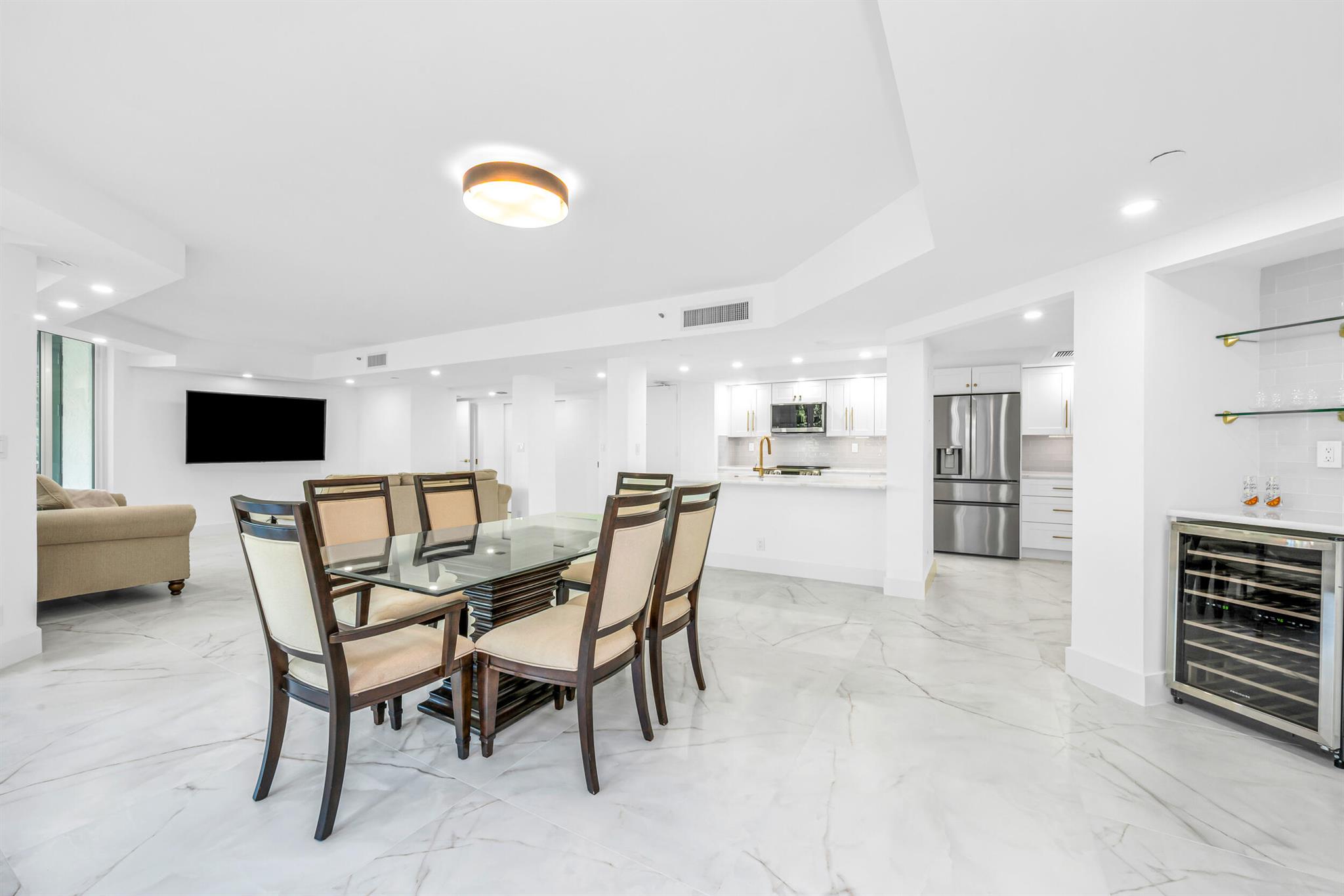 MIZNER COURT CONDO - Residential