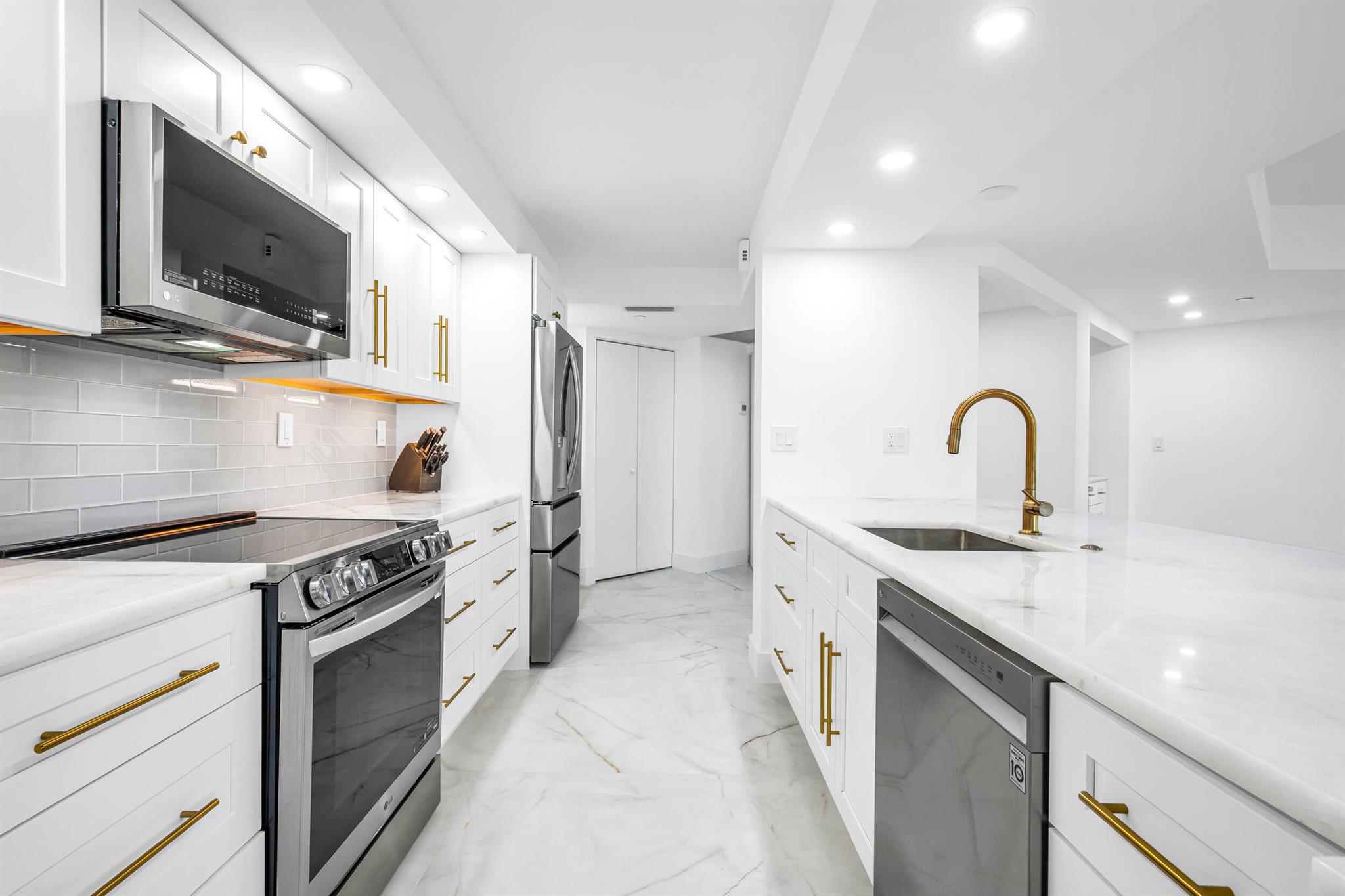 MIZNER COURT CONDO - Residential