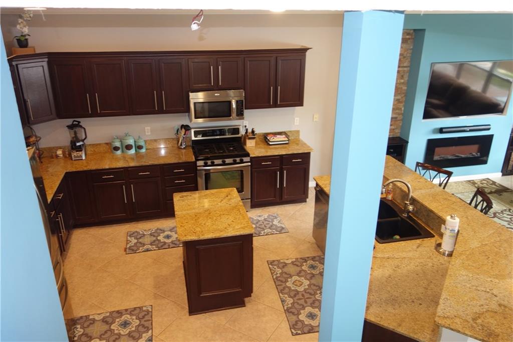 Thoroughbred Lake Estates - Residential