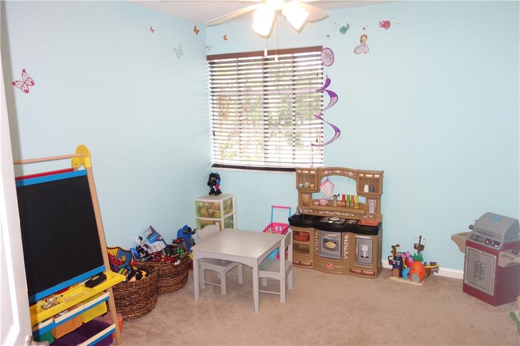 Thoroughbred Lake Estates - Residential