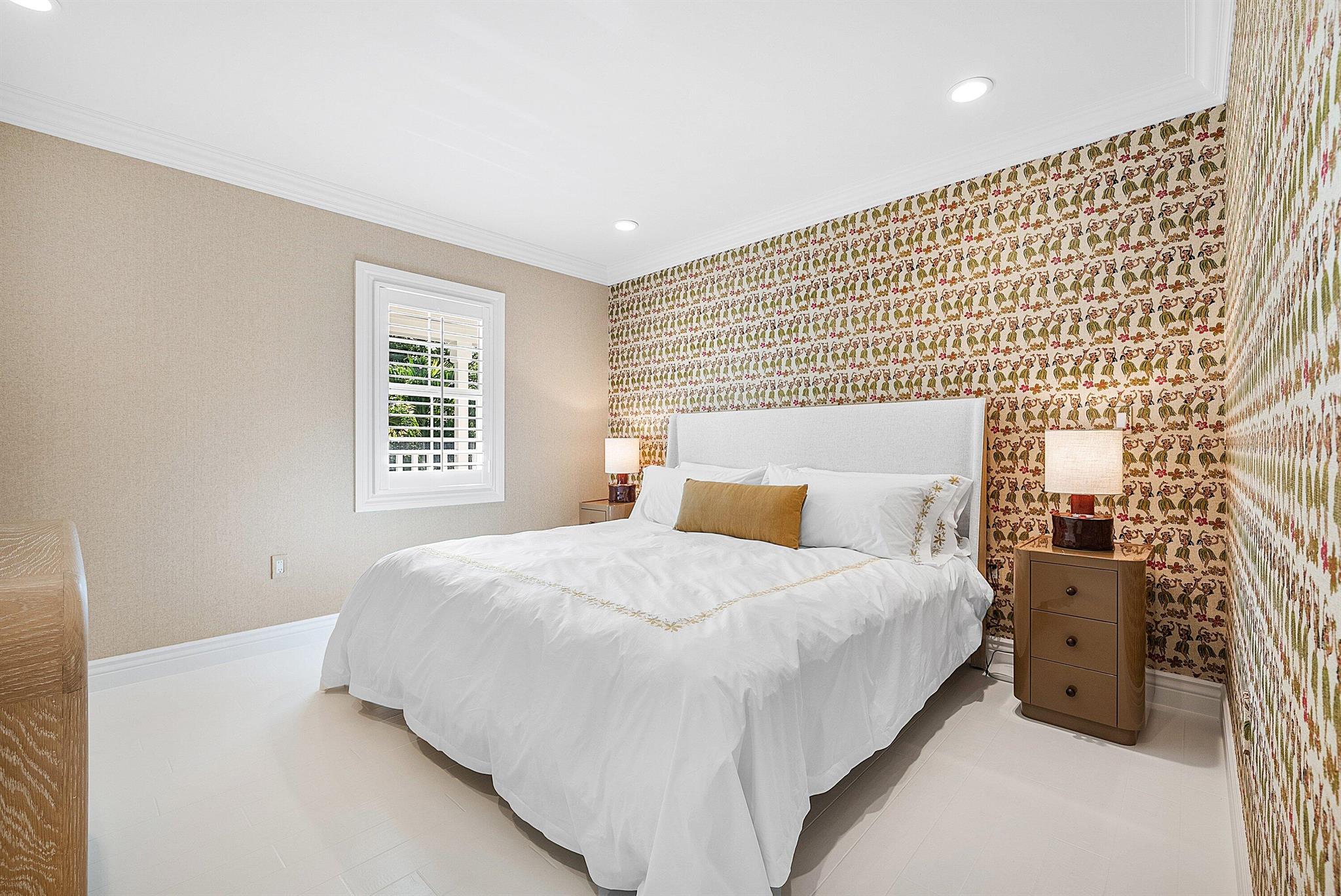 GULFSTREAM PROPERTIES - Residential