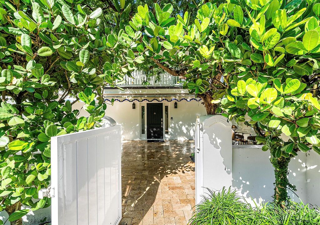 Photo of 3500 N Ocean Boulevard, Gulf Stream, FL 33483 (MLS # R11127259)