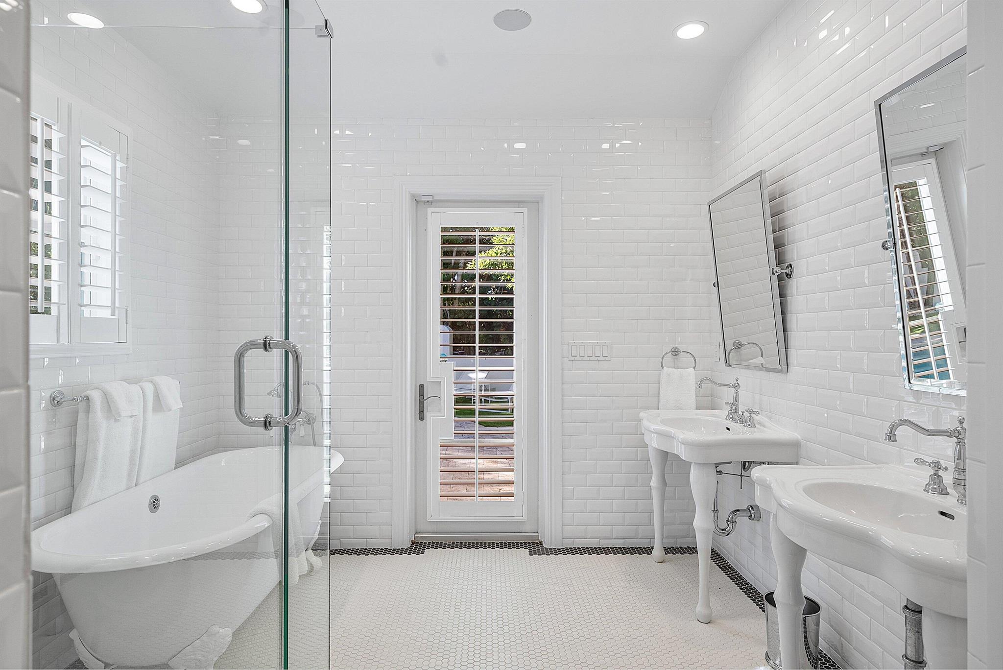 GULFSTREAM PROPERTIES - Residential