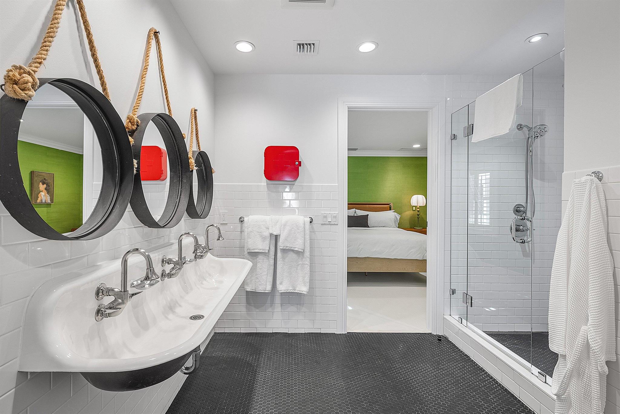 GULFSTREAM PROPERTIES - Residential