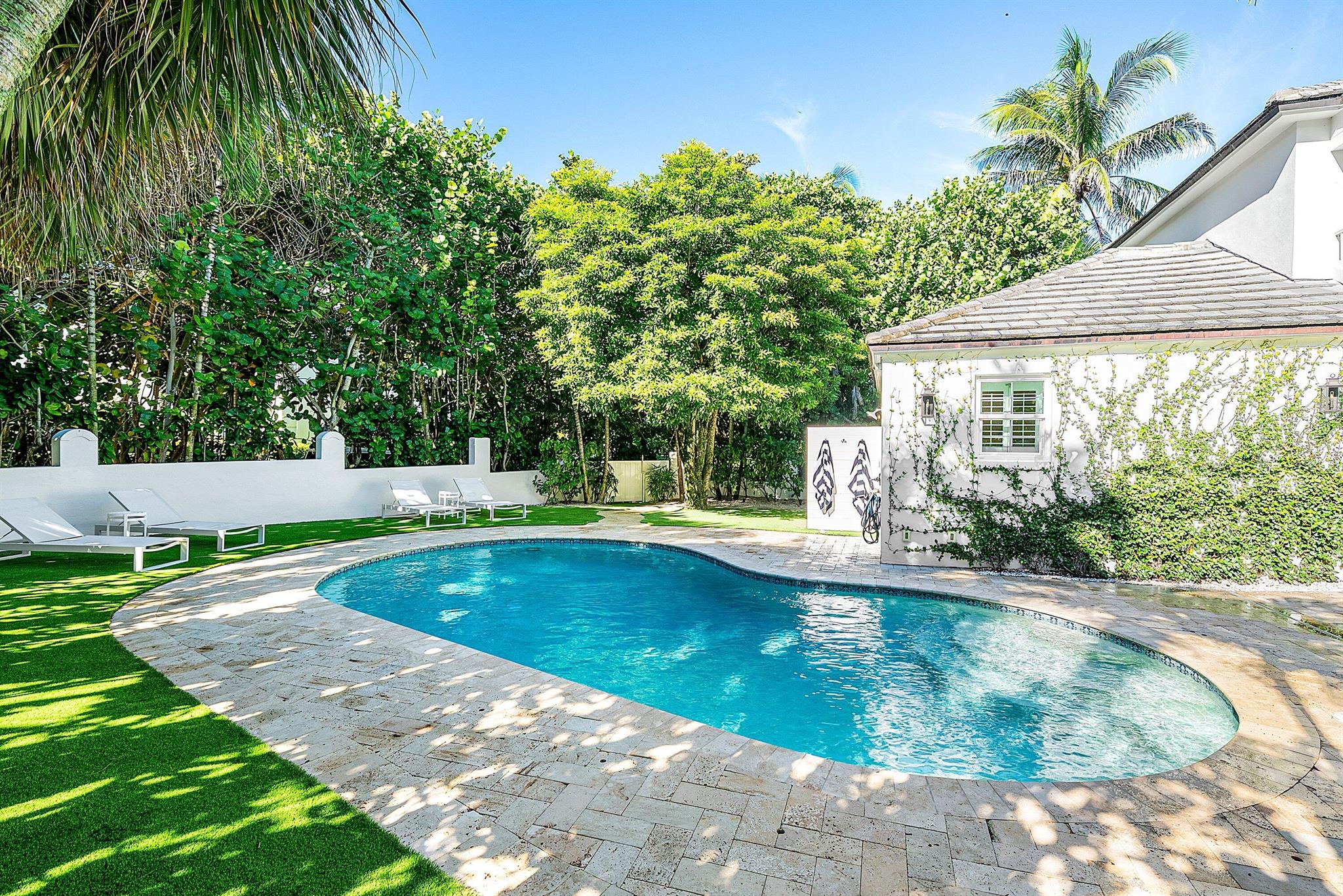 GULFSTREAM PROPERTIES - Residential