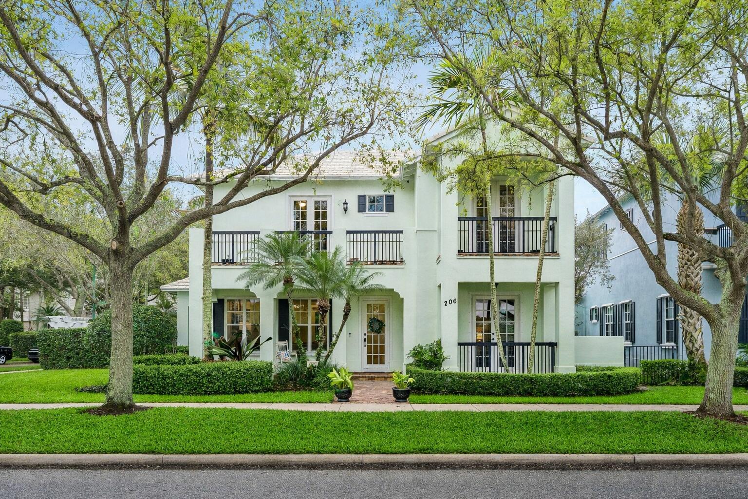 BOTANICA - Residential