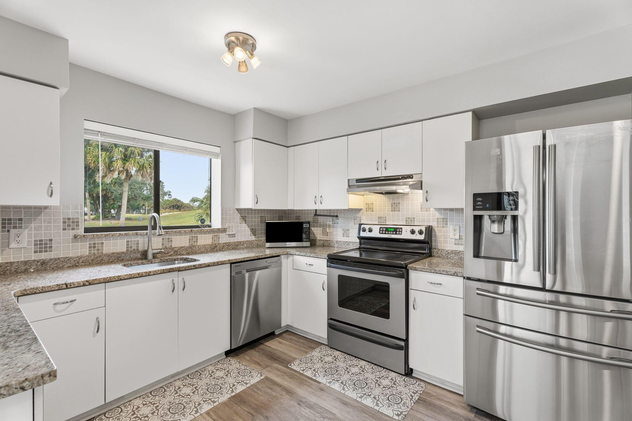 3753 SW Pheasant Run