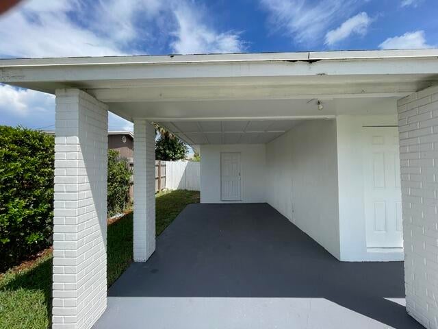 1104 W 24TH Street