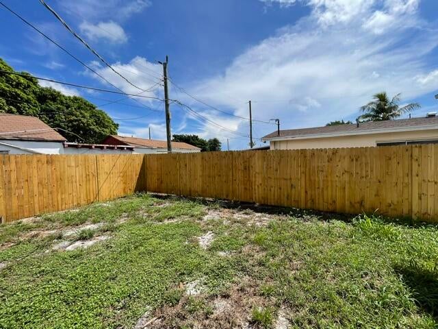 1104 W 24TH Street