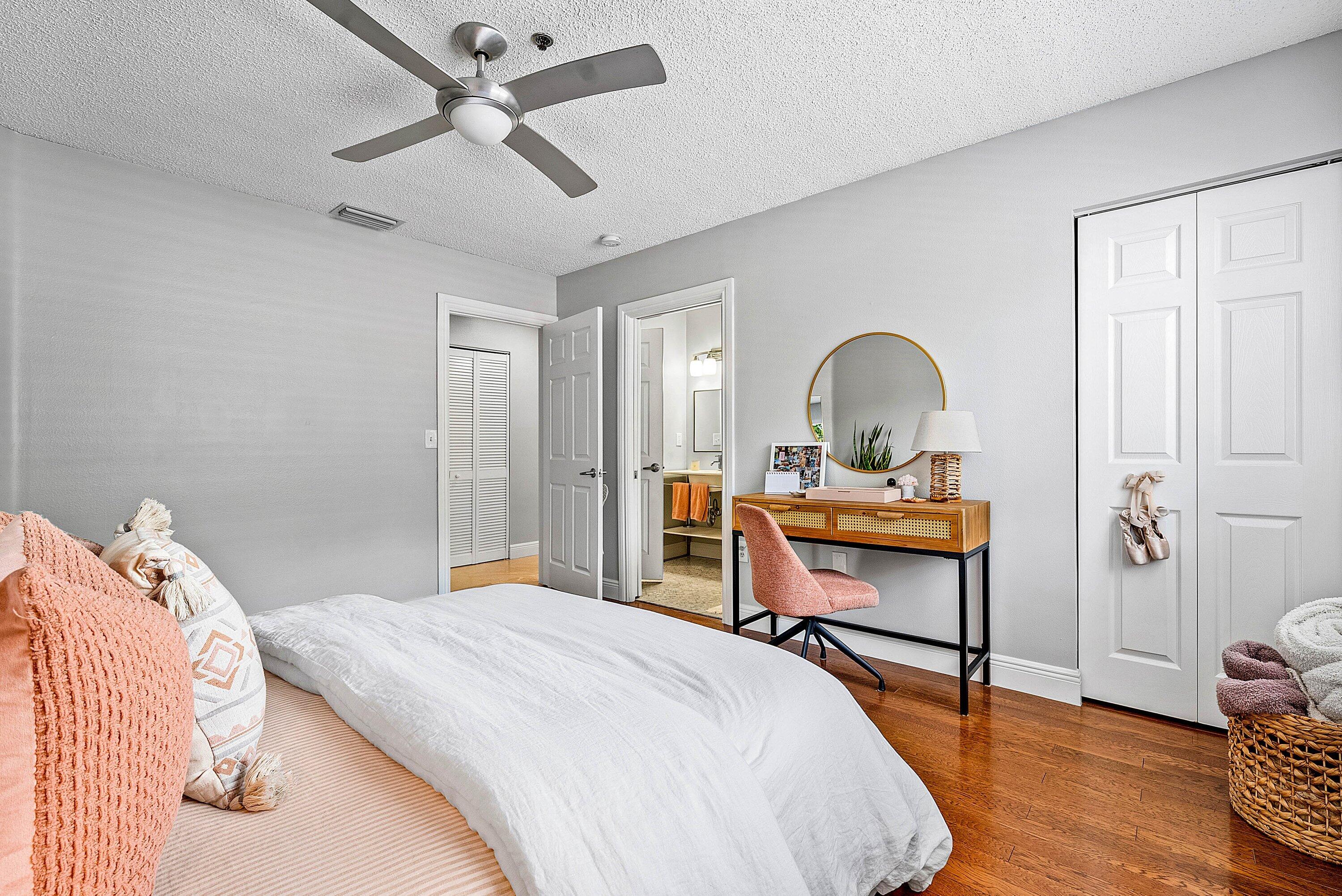 BOCAR CONDO - Residential Lease