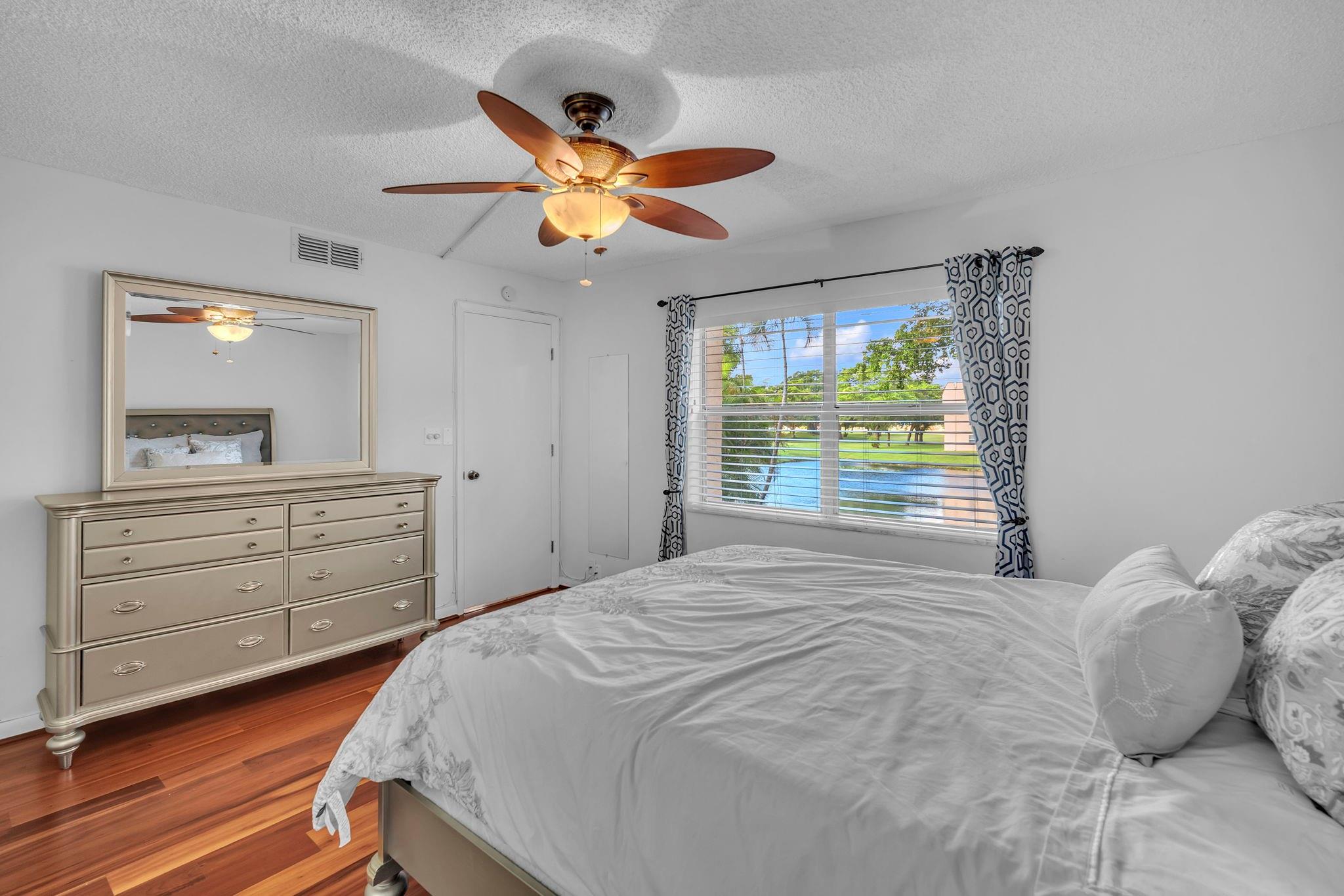 Sunrise Lakes Phase 3 - Residential