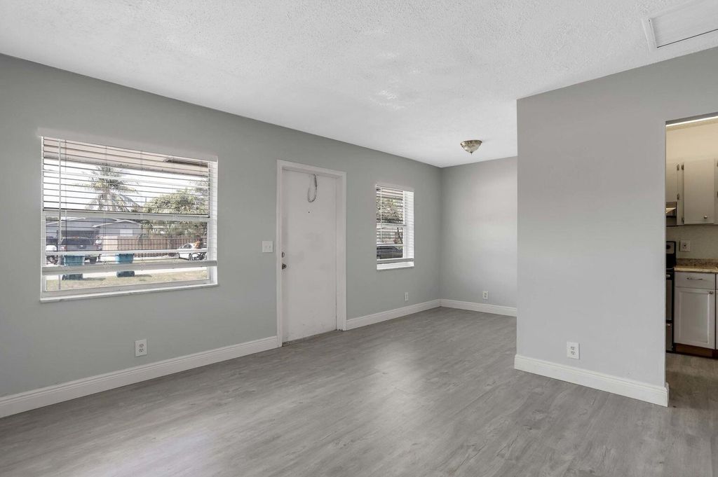 Photo of 105 SW 5th Avenue #C, Boynton Beach, FL 33435 (MLS # R10974076)