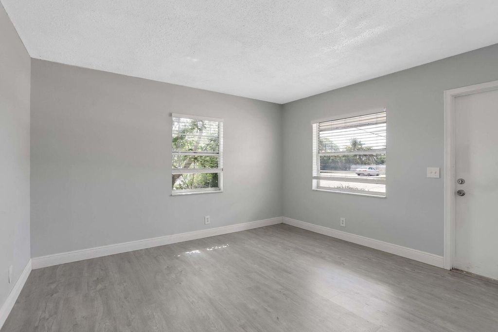 Photo of 105 SW 5th Avenue #C, Boynton Beach, FL 33435 (MLS # R10974076)