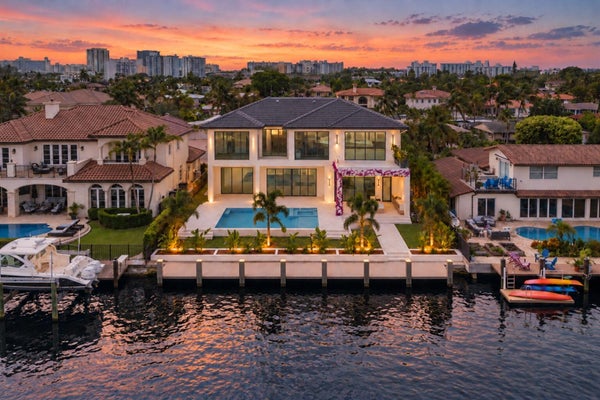 2921 NE 23RD ST, POMPANO BEACH, FL 33062 - Image b7a1dcfe1c52fc47fbda98f851ce8c14/2392065368