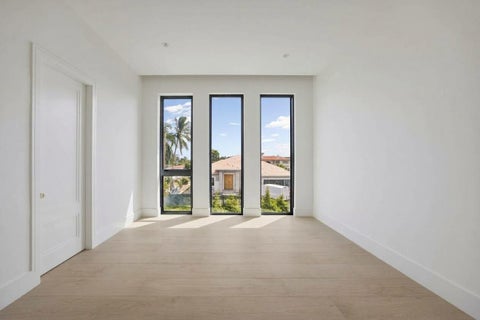 Tiny photo for 2921 NE 23RD Street, Pompano Beach, FL 33062 (MLS # B26087722)
