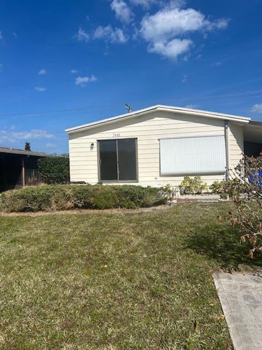 Photo of 7445 SE Independence Avenue, Hobe Sound, FL 33455 (MLS # R11165335)