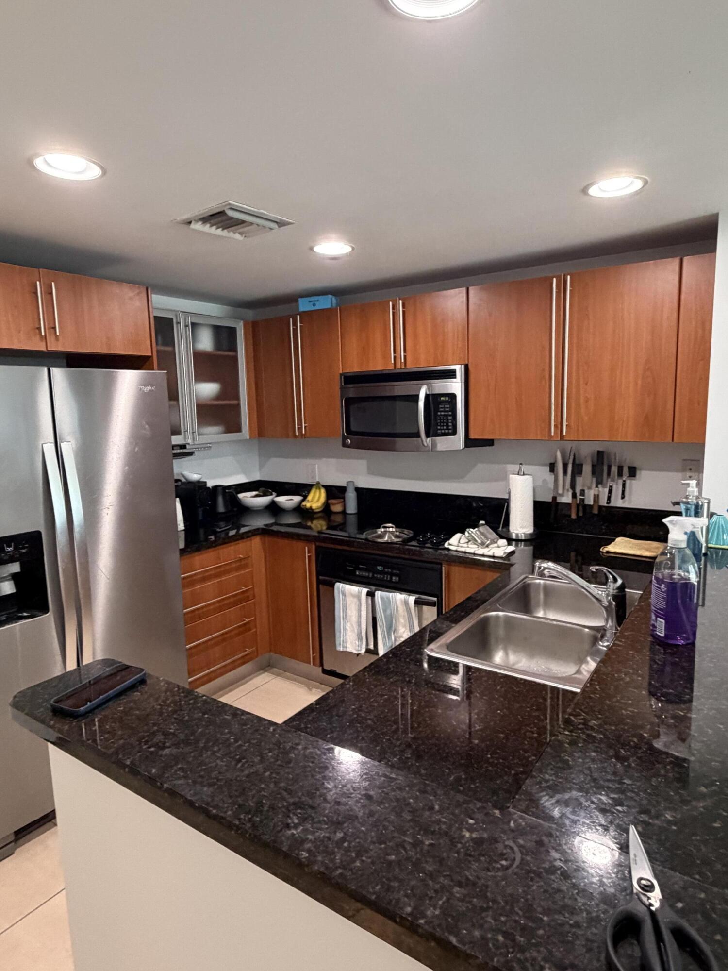 610 Clematis Street 305