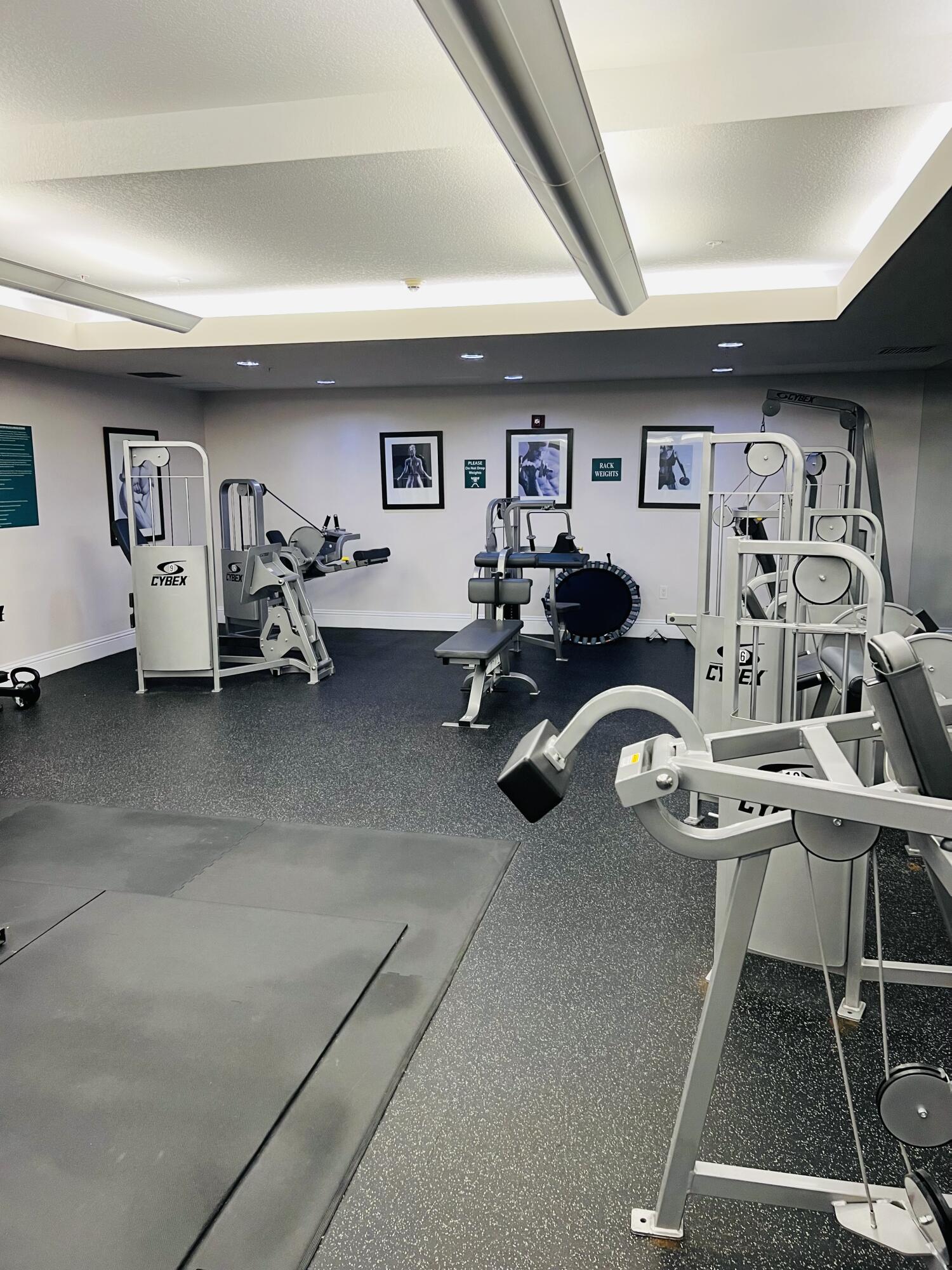 610 Clematis Street 305