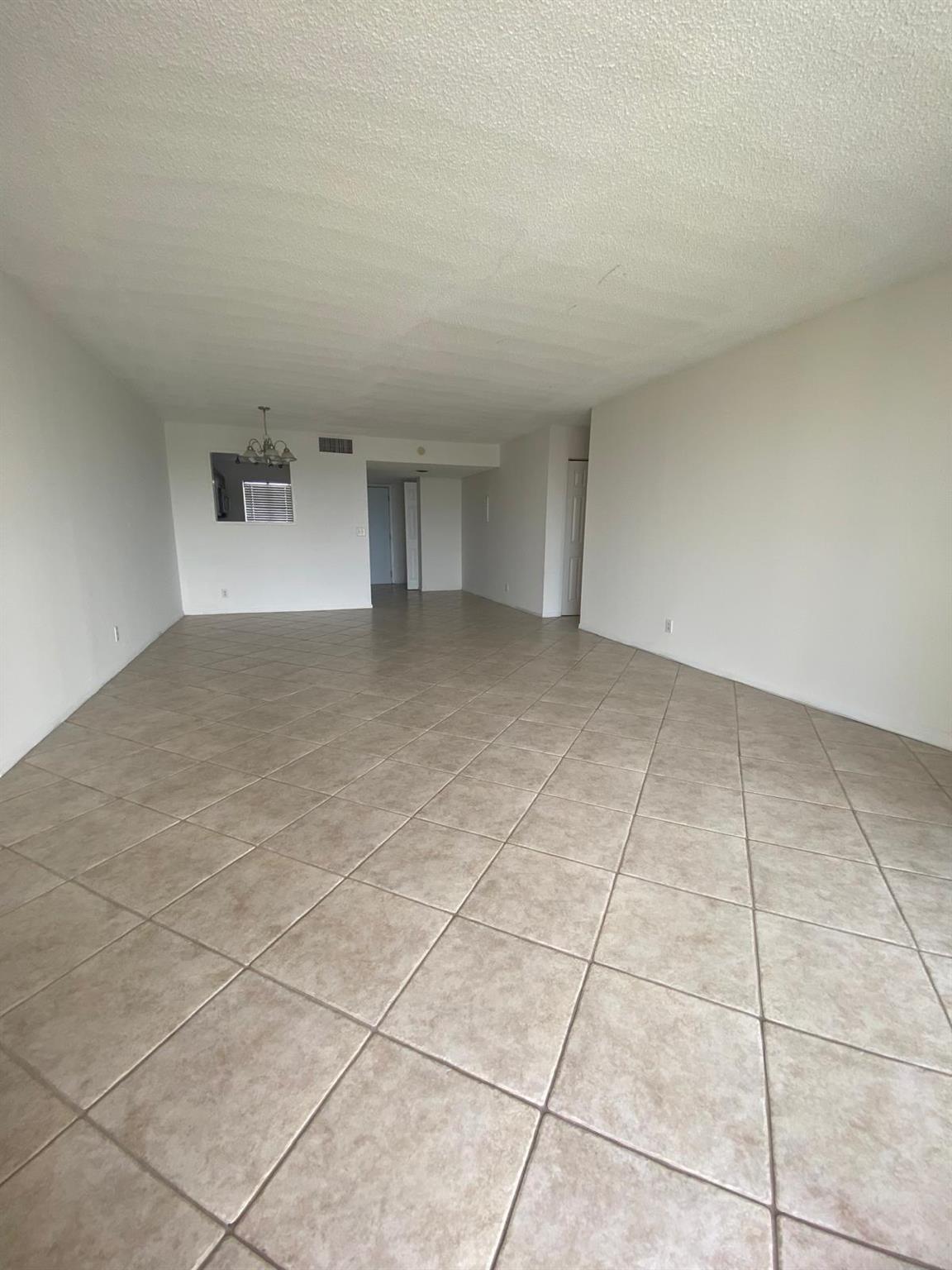 2828 Tennis Club 502 Drive 502