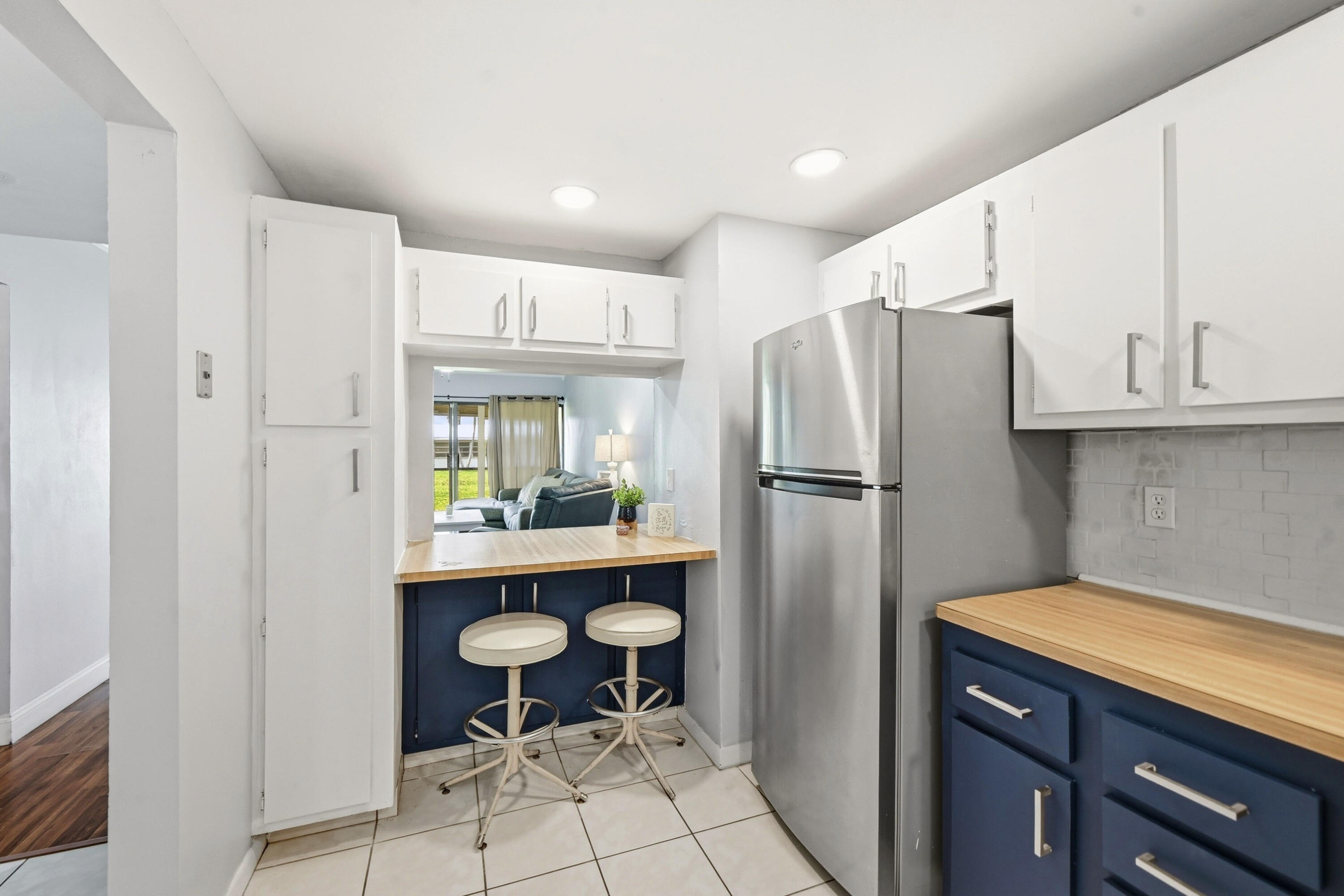 VENETIAN TERRACE CONDO - Residential Lease