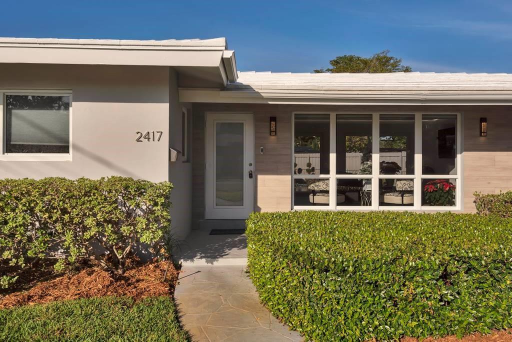 2417 Bayview Dr
