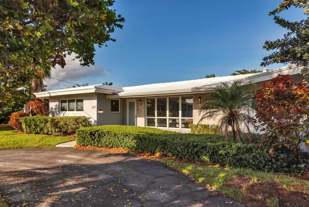 2417 Bayview Dr