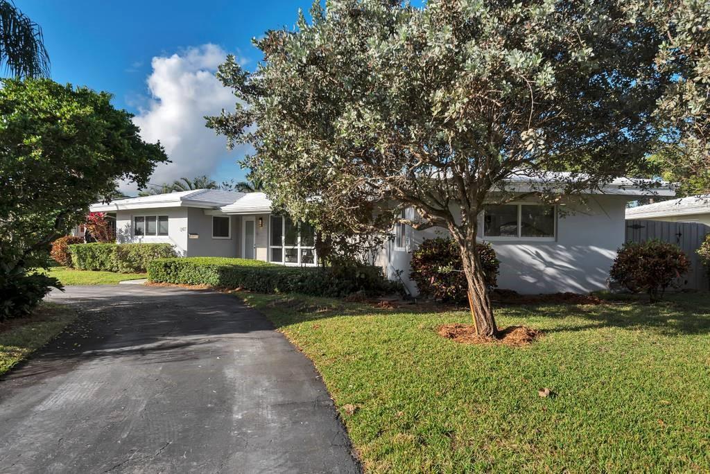 2417 Bayview Dr