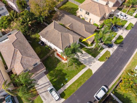 Tiny photo for 6824 Long Key Street, Lake Worth, FL 33467 (MLS # B26012082)
