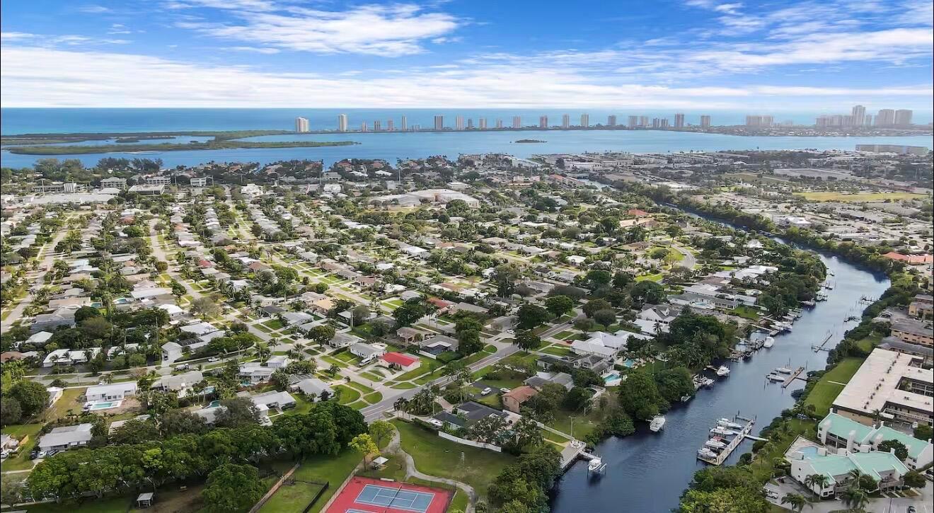 NORTH PALM BEACH VILLAGE - Residential