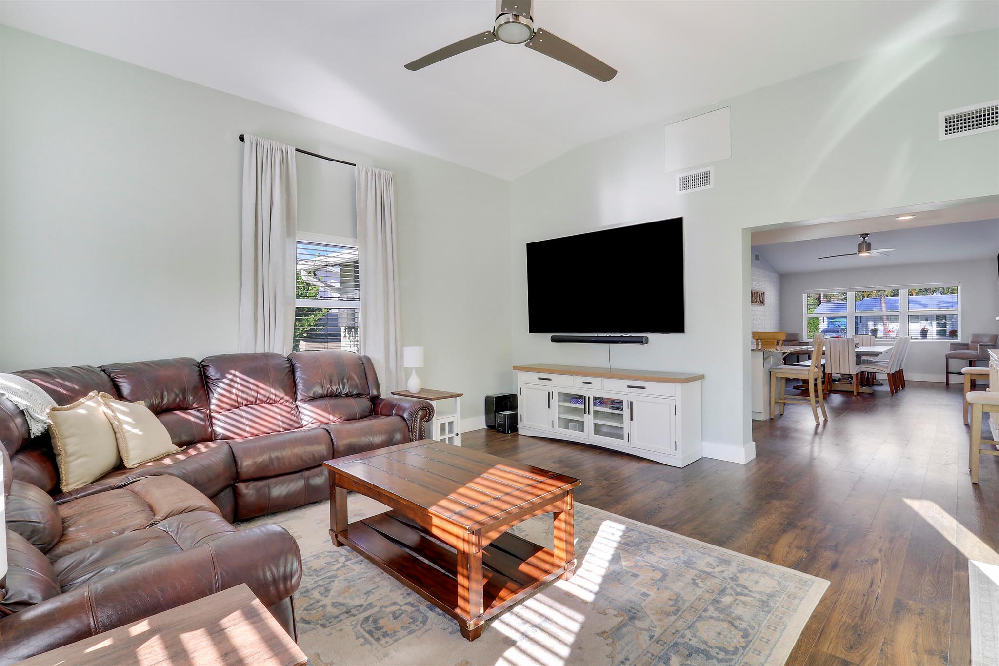 NORTH PALM BEACH VILLAGE - Residential