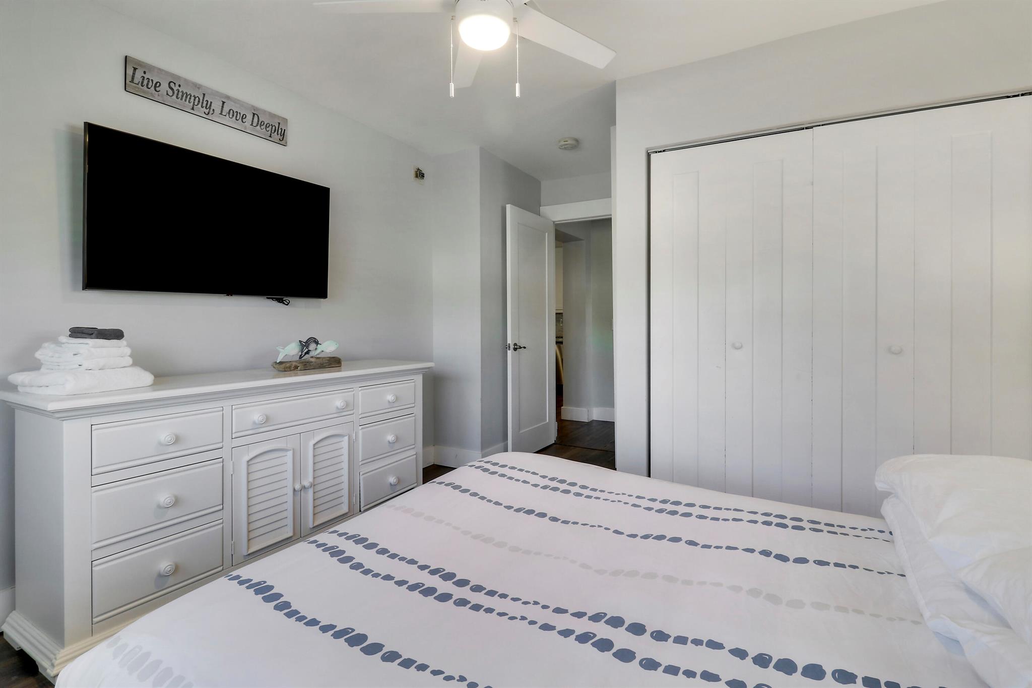 NORTH PALM BEACH VILLAGE - Residential