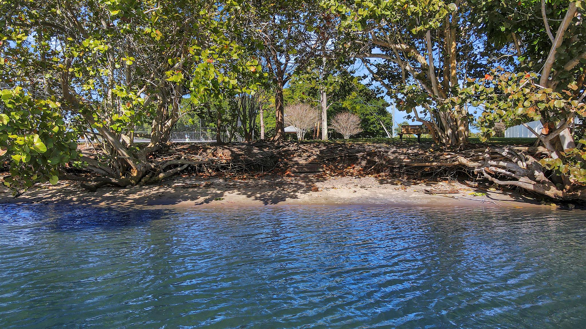 NORTH PALM BEACH VILLAGE - Residential