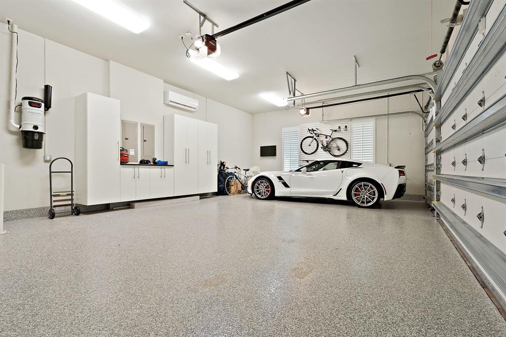 OLD PALM PL - Residential