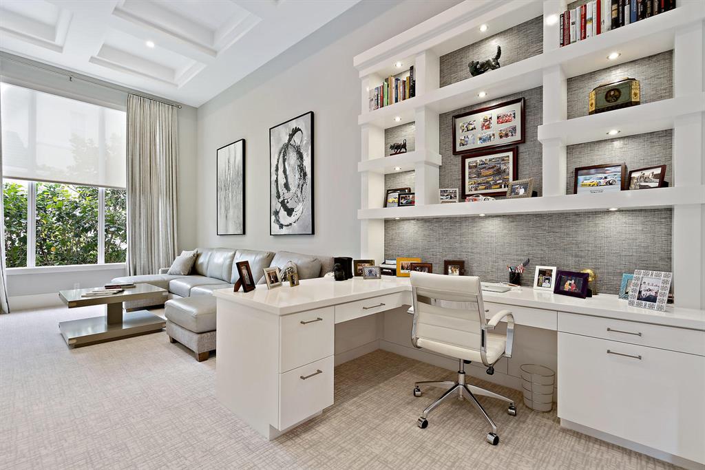 OLD PALM PL - Residential