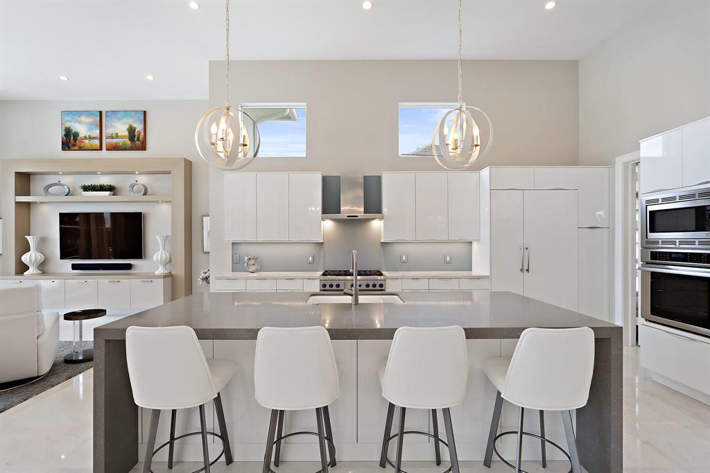 OLD PALM PL - Residential