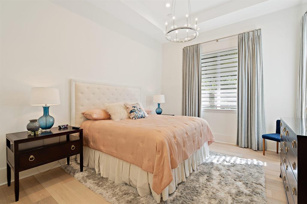 OLD PALM PL - Residential