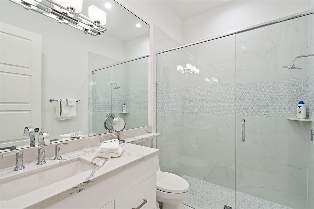 OLD PALM PL - Residential